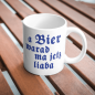 Preview: Weiße Keramiktasse mit blauem bayerischen Spruch „A Bier warad ma a liaba“ – Frontalansicht