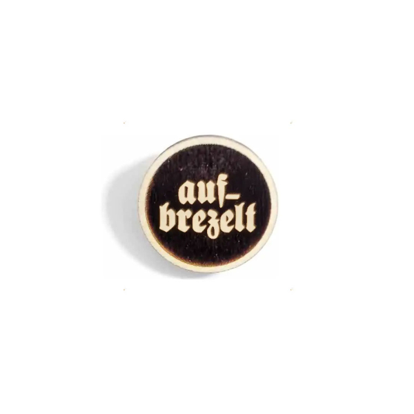 "aufbrezelt" Woid-Brosche Holz