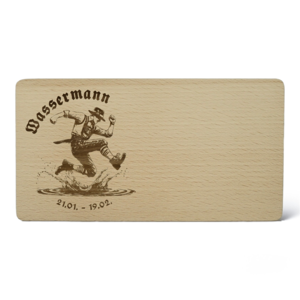 Graviertes Brotzeitbrett aus Holz mit Wassermann-Sternzeichen, bayerisches Design