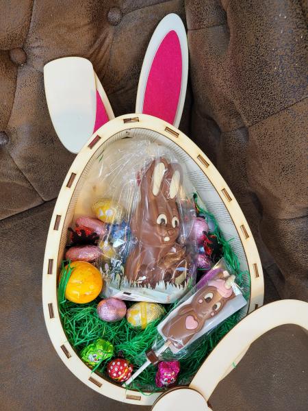 Osternest, Bayern, personalisierbar, Laser-Gravur, Geschenkartikel, Holzkiste, Kinder, Dekoration, einzigartig, Wiederverwendbar, Schmuck, Haarspangen, originell
