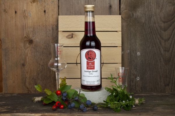 "Handgemacht in Bayern: Lustigs Dirndl Schnaps"