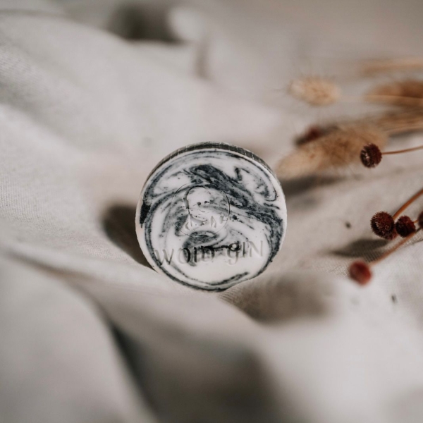 "Natürliche WOID GIN SEIFE - Exklusiv bei Woidladinger.de erhältlich"